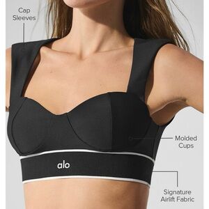 -SOLD- Alo airlift alignment Black Sports Bra